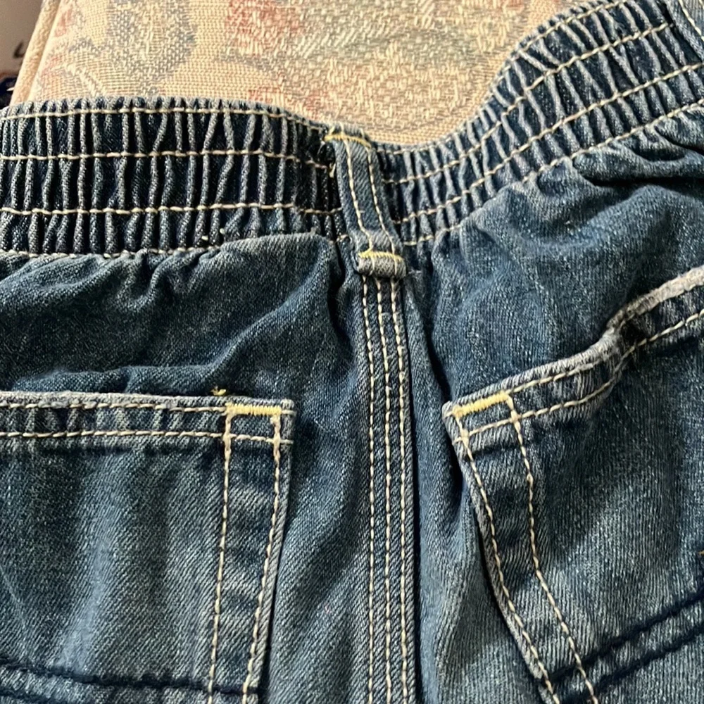 FINAL MARKDOWN Oshkosh b’gosh toddler jeans 4t